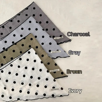 Motte Spot Dot Pattern Ruffle Triangle Scarf