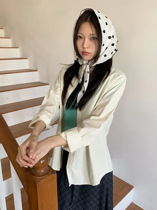 Motte Spot Dot Pattern Ruffle Triangle Scarf