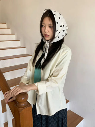 Motte Spot Dot Pattern Ruffle Triangle Scarf