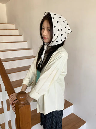 Motte Spot Dot Pattern Ruffle Triangle Scarf