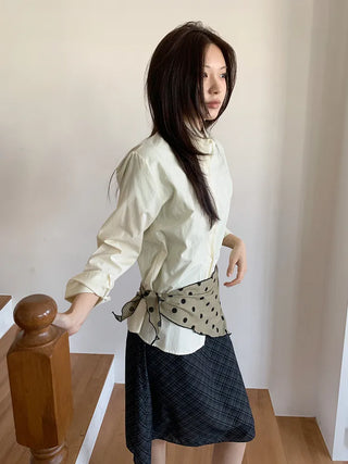 Motte Spot Dot Pattern Ruffle Triangle Scarf