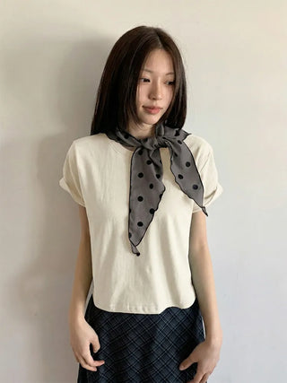 Motte Spot Dot Pattern Ruffle Triangle Scarf