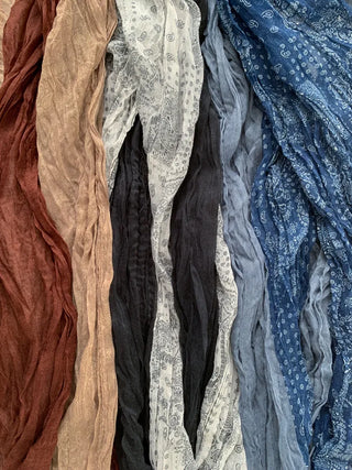 Paisley Half Pattern Wrinkle Long Scarf