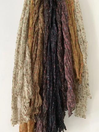 Fore Flower Pattern Wrinkle Long Scarf