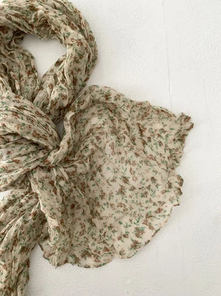 Fore Flower Pattern Wrinkle Long Scarf