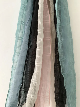 Rose Drape Check See-through Long Scarf