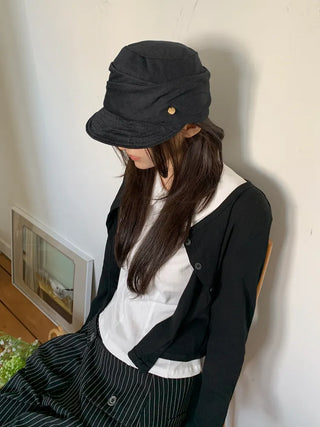 Denny Cas Metal Pendant Newsboy Cap