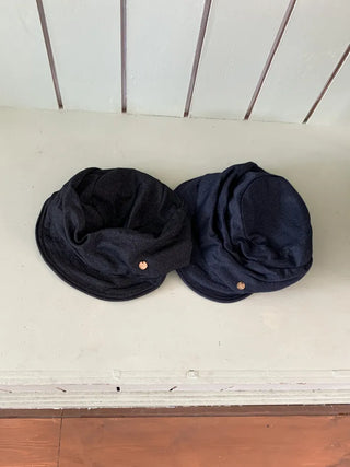 Denny Cas Metal Pendant Newsboy Cap