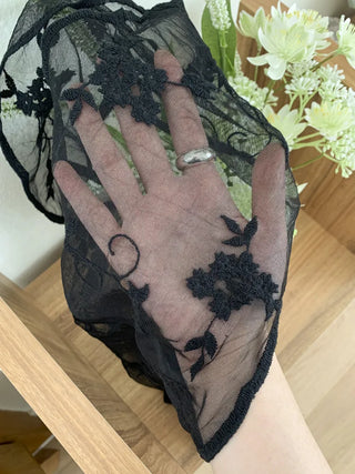 Soy Flower Embroidered See-through Color Triangle Scarf