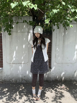 Loewe Flower Small Floral Embroidery Punched Loose Beanie Hat