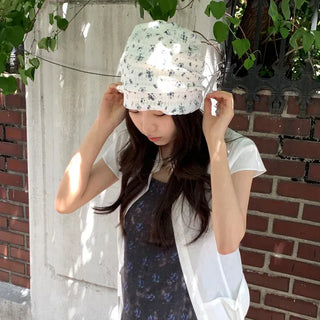 Loewe Flower Small Floral Embroidery Punched Loose Beanie Hat
