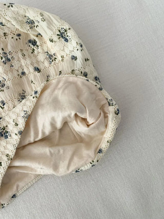 Loewe Flower Small Floral Embroidery Punched Loose Beanie Hat