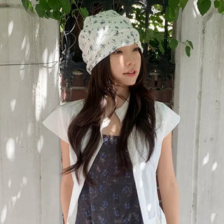 Loewe Flower Small Floral Embroidery Punched Loose Beanie Hat