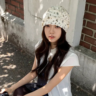 Loewe Flower Small Floral Embroidery Punched Loose Beanie Hat