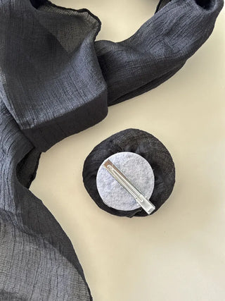 Lia Rose Brooch See-through Wrinkle Long Scarf