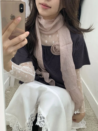 Lia Rose Brooch See-through Wrinkle Long Scarf