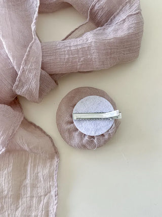 Lia Rose Brooch See-through Wrinkle Long Scarf