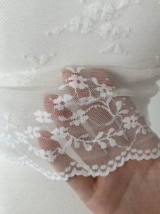 Lace Layered Pattern See-through Built-in Cup Sleeveless Bralette Sleeveless Top Collection