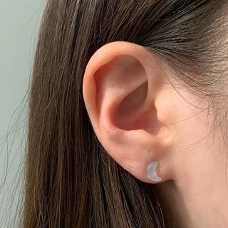Aurora Silicone Stud Heart Moon Star Hologram Clip-on Earrings 3 Types