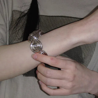Snail Circle Line Bold Open Bangle Bracelet