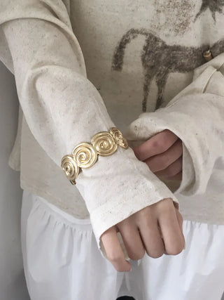 Snail Circle Line Bold Open Bangle Bracelet