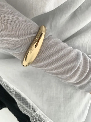 Hot Summer Metal Curved Bold Twist One-Touch Open Bangle Bracelet Collection