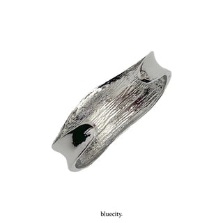 Hot Summer Metal Curved Bold Twist One-Touch Open Bangle Bracelet Collection