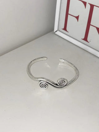 Hot Summer Metal Curved Bold Twist One-Touch Open Bangle Bracelet Collection