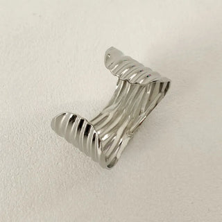 Hot Summer Metal Curved Bold Twist One-Touch Open Bangle Bracelet Collection