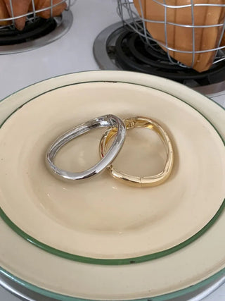 Hot Summer Metal Curved Bold Twist One-Touch Open Bangle Bracelet Collection