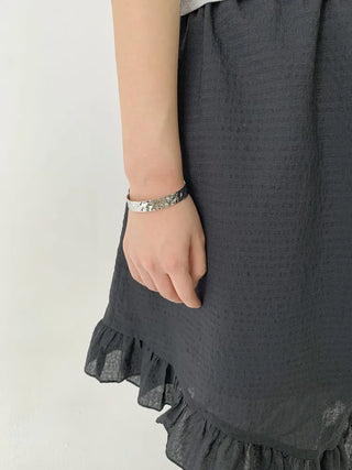 Hot Summer Metal Curved Bold Twist One-Touch Open Bangle Bracelet Collection