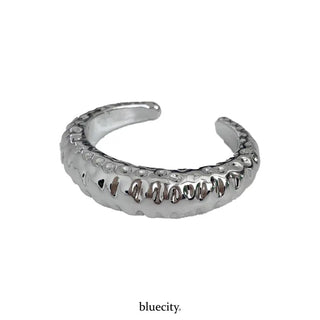 Hot Summer Metal Curved Bold Twist One-Touch Open Bangle Bracelet Collection