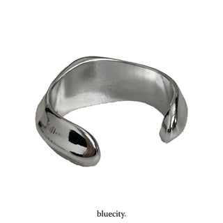 Hot Summer Metal Curved Bold Twist One-Touch Open Bangle Bracelet Collection