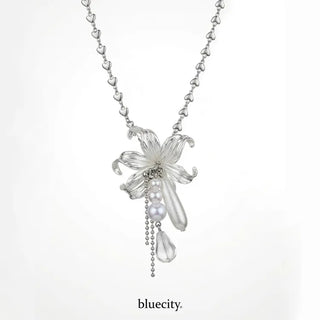 Lily Heart Flower Chain Drop Bold Bead Necklace