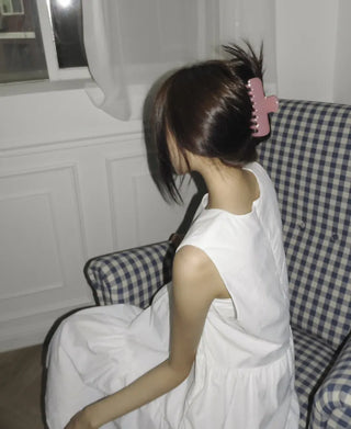 Mute Pastel Oversized Long Updo Hair Clip