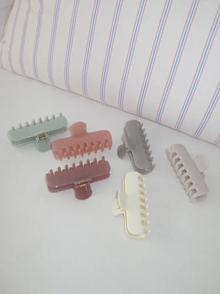 Mute Pastel Oversized Long Updo Hair Clip