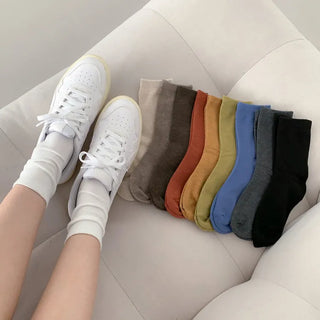 Standard Plain Daily Long Mid-Length Socks