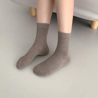 Standard Plain Daily Long Mid-Length Socks