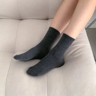 Standard Plain Daily Long Mid-Length Socks