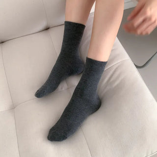 Standard Plain Daily Long Mid-Length Socks
