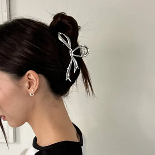 Shaking Metal Twist Hair Clip