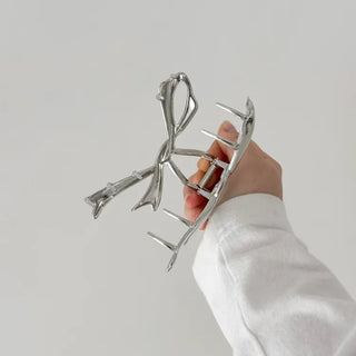 Shaking Metal Twist Hair Clip