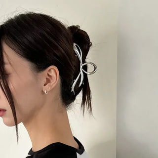 Shaking Metal Twist Hair Clip