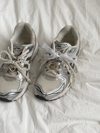 Pearl Ribbon Sneaker Charm Keyring Dubrae Shoe Decorator 3 Sizes
