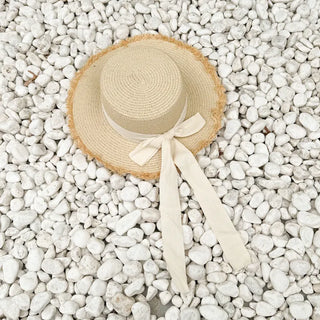 Feathery Ribbon Boater Hat Resort Rattan Summer Straw Hat