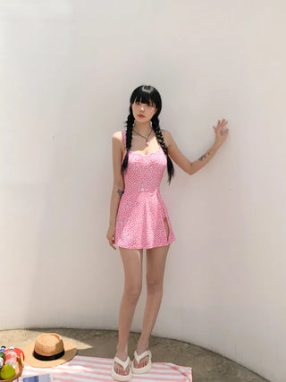 Pluck Pattern Hat Body-Covering One-Piece Swimsuit