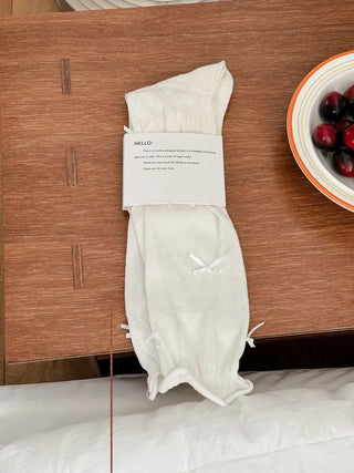 Enjoy Mini Ribbon See-through Pleated Warmer Long Socks