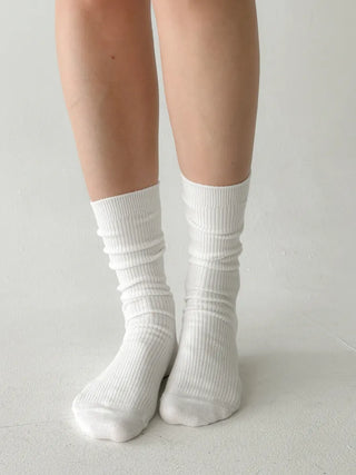 Firm, non-slip, stretchy long knee socks in