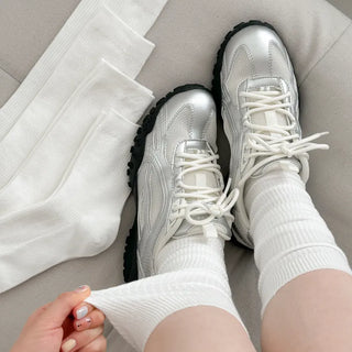 Firm, non-slip, stretchy long knee socks in