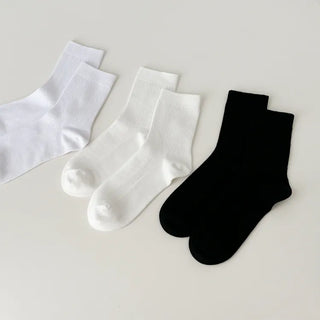 Firm, non-slip, stretchy long knee socks in